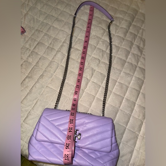 Tory Burch Small Kira Chevron Quilted Bag in Lavender Cloud💜 - Picture 11 of 15